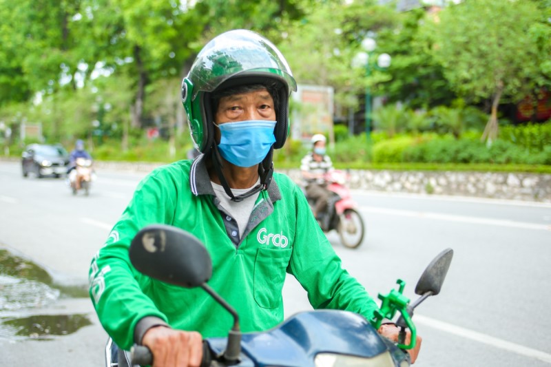 Tài xế công nghệ hay nhân viên giao hàng