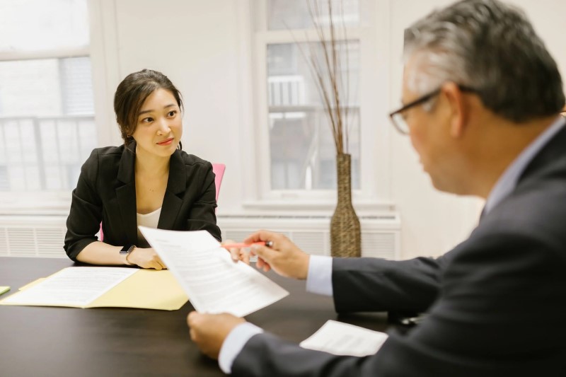 Phiên dịch viên là một công việc có thu nhập rất cao