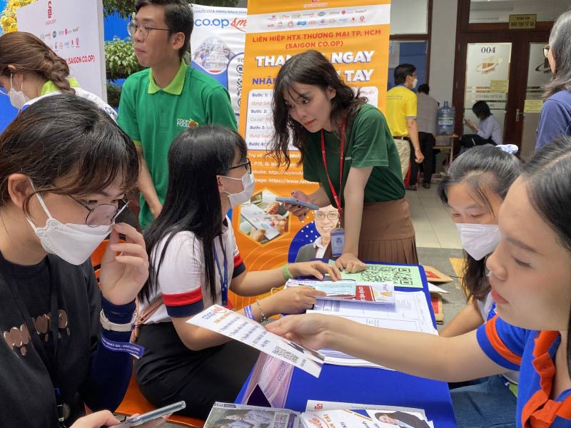 Top 12 việc làm cho học sinh cấp 3 phù hợp nhất hiện nay