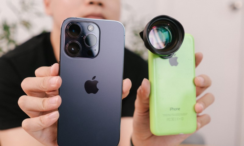 Ống kính điện thoại đang là một phụ kiện độc lạ
