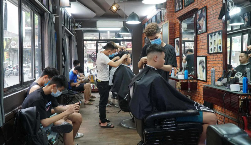 Việc mở tiệm hớt tóc đang trở thành một lĩnh vực kinh doanh giàu tiềm năng