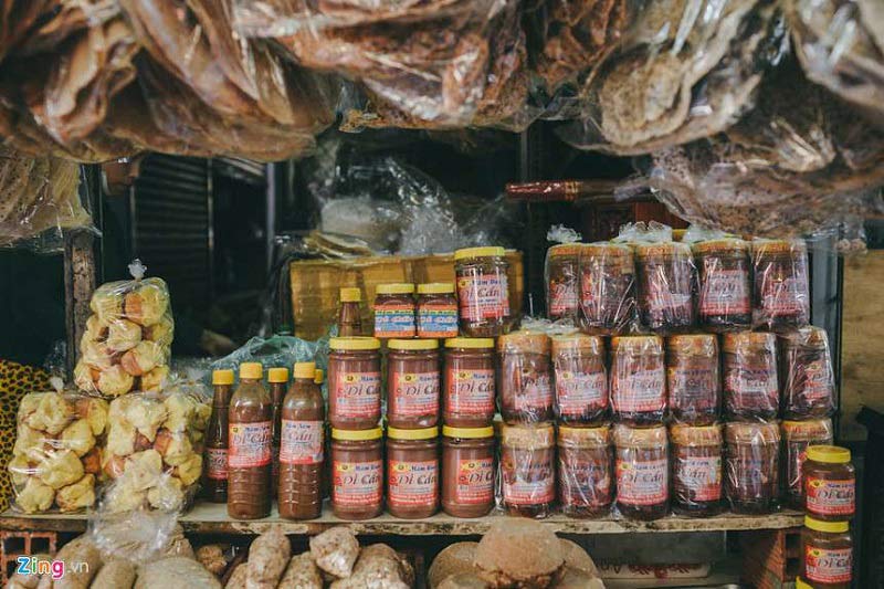 Kinh doanh bằng sản phẩm đặc trưng riêng.
