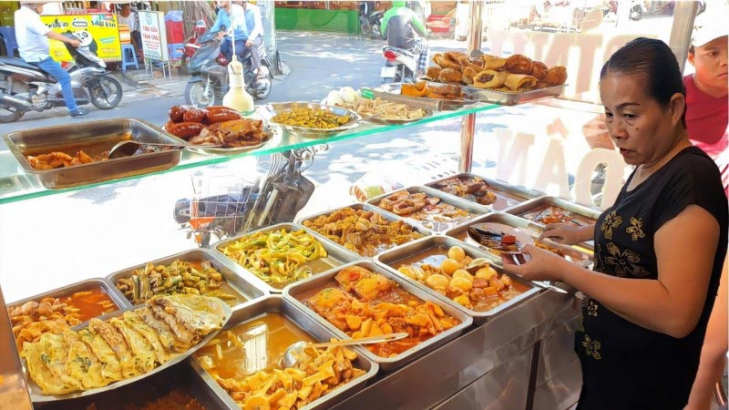 Kinh doanh tiệm cơm bình dân thực sự là một ý tưởng tốt tại các khu công nghiệp