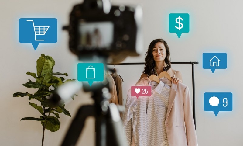 Bán hàng online - Nghề tay trái của dân văn phòng