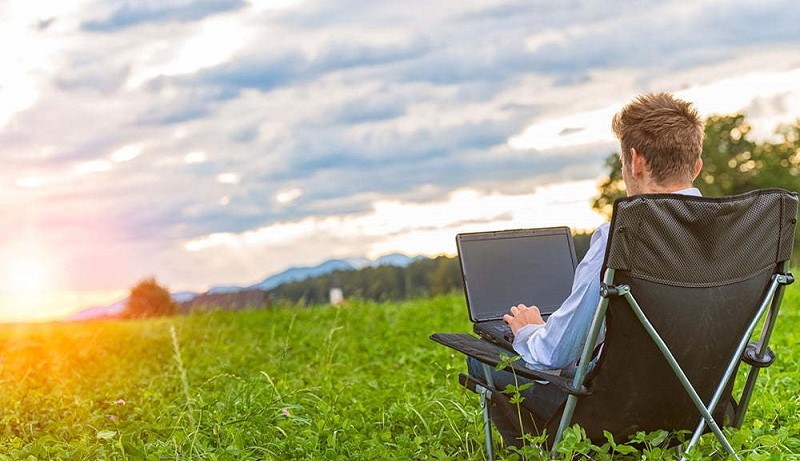 Ý tưởng khởi nghiệp cho học sinh: Làm việc tự do (Freelancer)